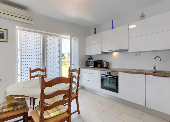 Apartment Villa Alba-2 By Interhome