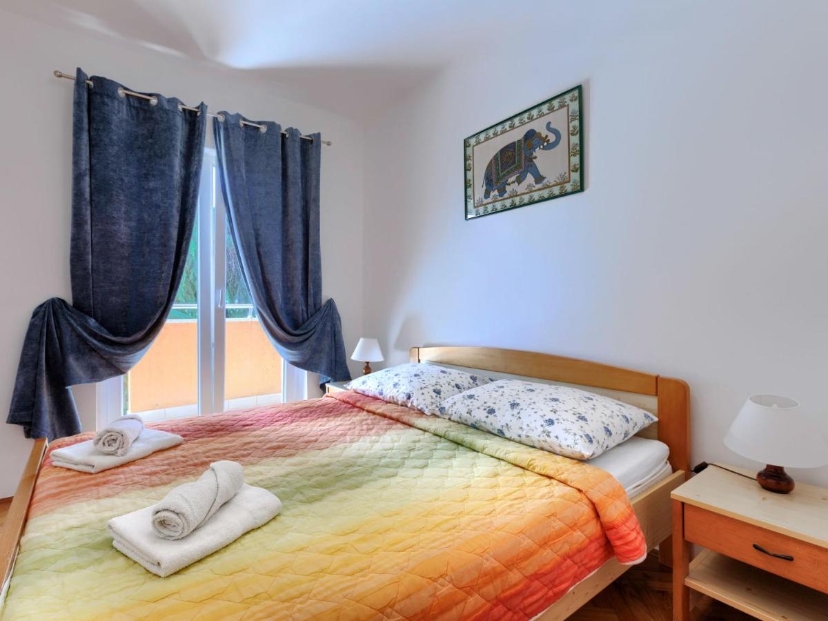 Alba-2 By Interhome *